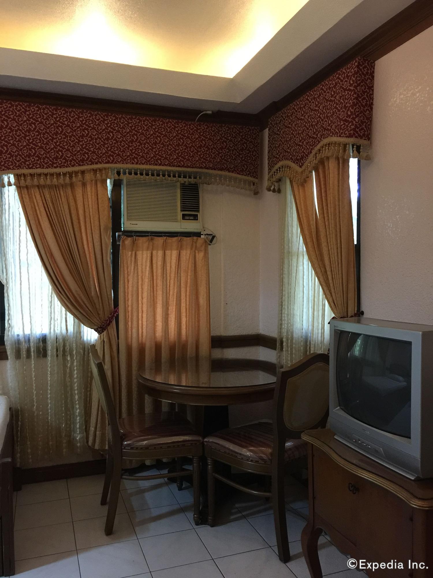 Dao Diamond Hotel & Restaurant Тагбиларан Сити Екстериор снимка
