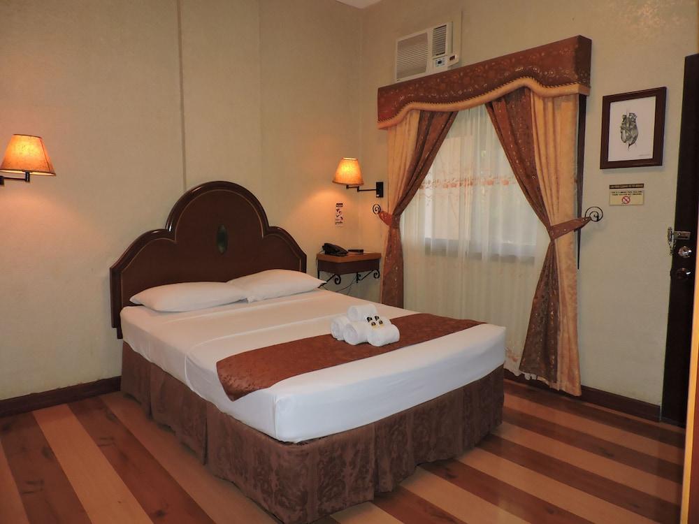 Dao Diamond Hotel & Restaurant Тагбиларан Сити Екстериор снимка